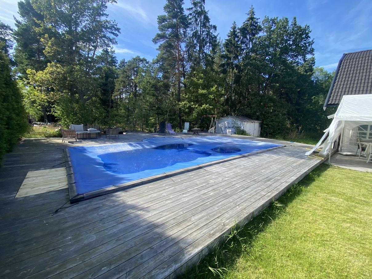 Poolen på altanen